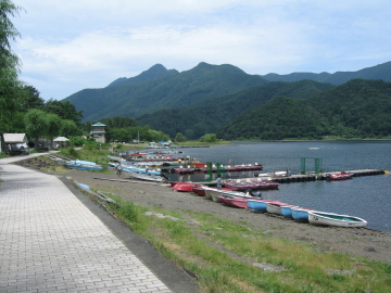 ���̉w��O�݂��{�[�g