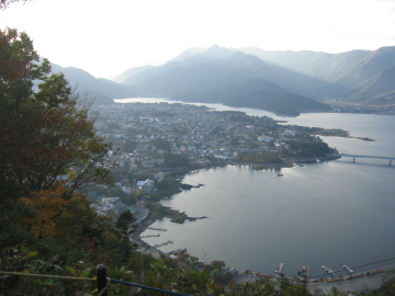 ���ォ��̉͌��΂P